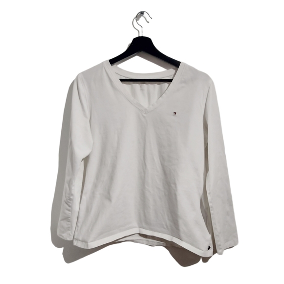 Tommy Hilfiger top - Picture 1 of 3